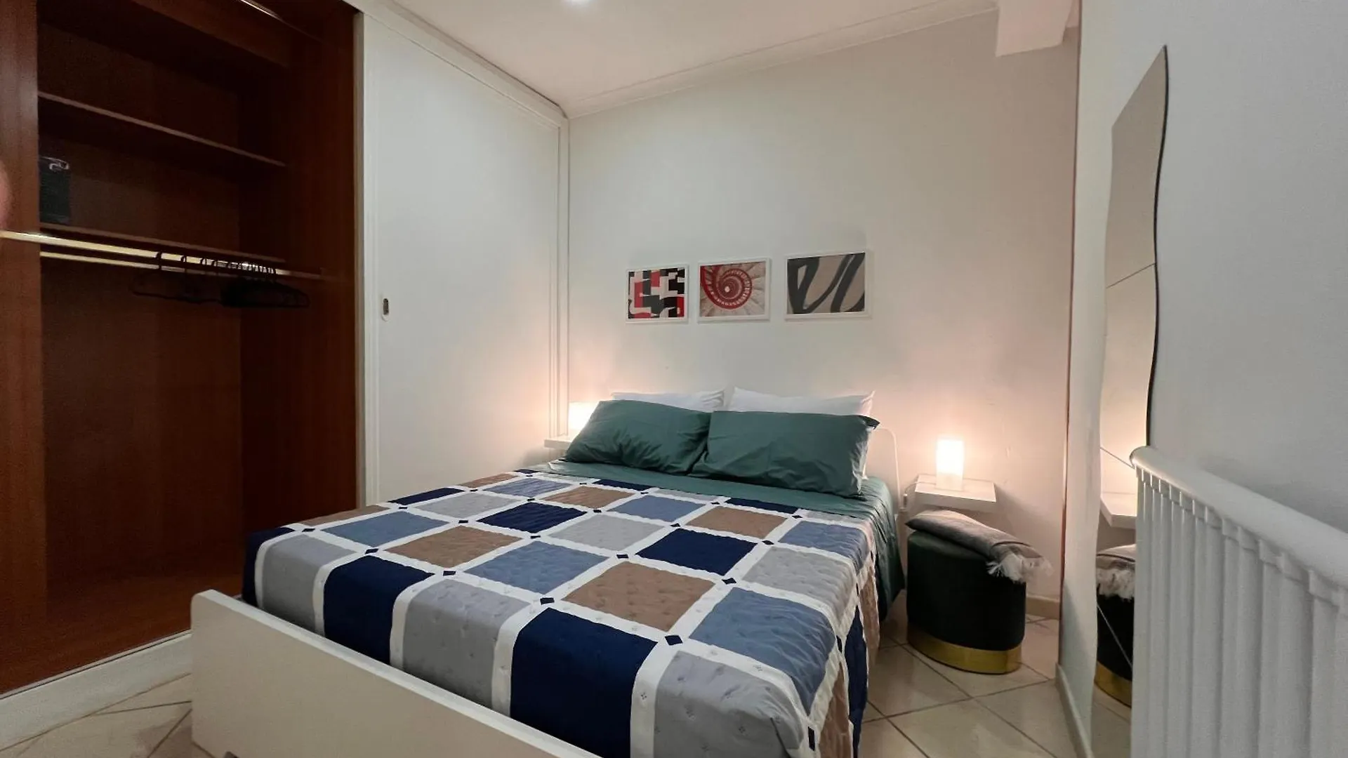 Casa Tua Al Centro Di Napoli Apartment